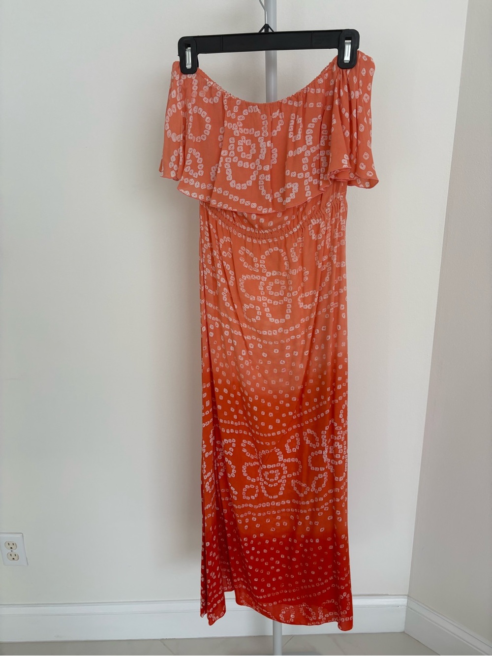 Vibrant bohemian ombré strapless maxi dress with tiered top, NWOT SMALL.